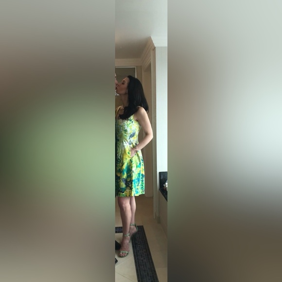 Nine West Floral Fit & Flare Dress with Pockets | Size 4 - Picture 7 of 8